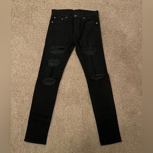 Levi’s 510 Skinny Ripped Jeans Size 28